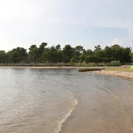 Апартаменты For Families With Children Zaton, Zadar - 17268 Нин